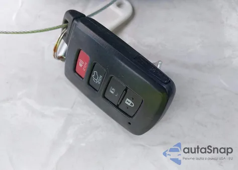 2017 Toyota Rav4 Hybrid Xle from USA, damaged, VIN JTMRJREV0HD143449